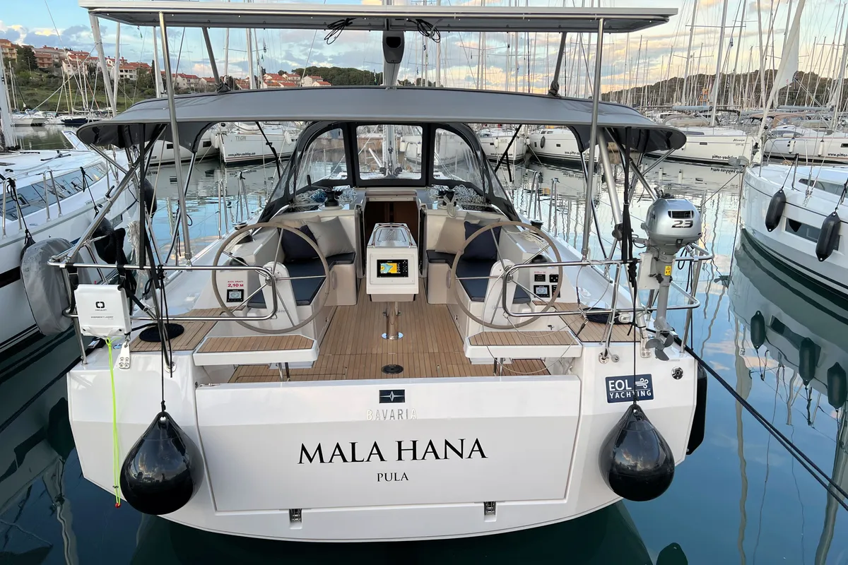 Salon of Mala Hana, a Bavaria C38 sailboat at Grad Pula, Croatia