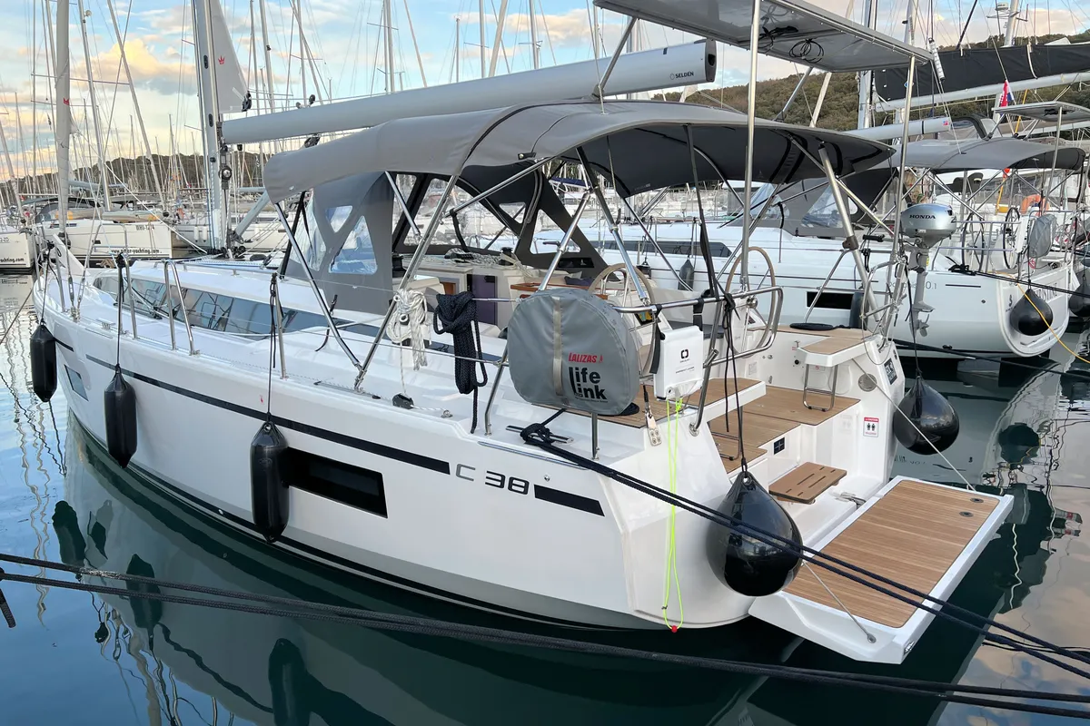 Head on Mala Hana, a Bavaria C38 sailboat at Grad Pula, Croatia