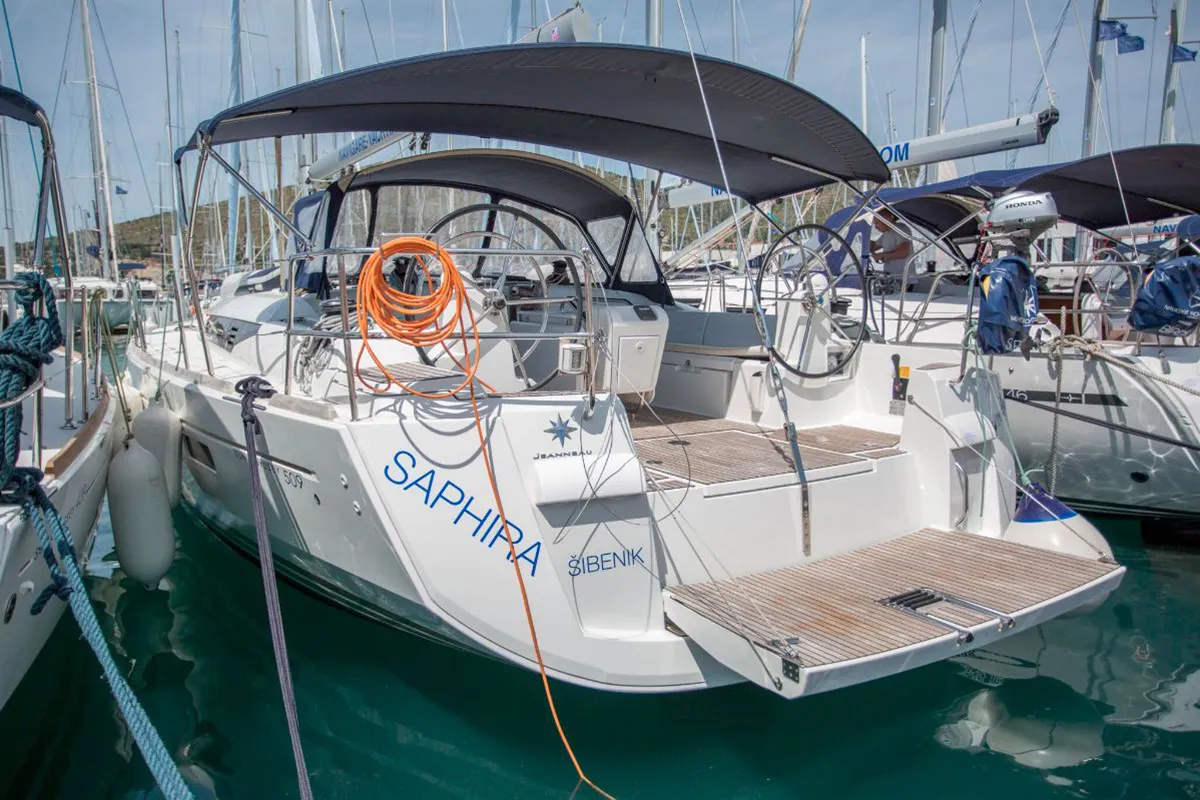 Exterior view of Saphira, a Jeanneau Sun Odyssey 509 sailboat at Gåshaga, Sweden