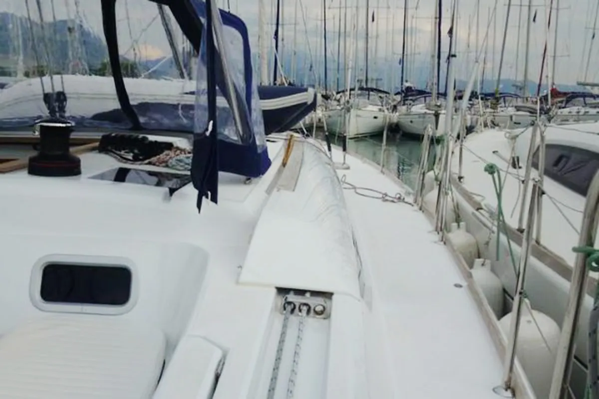 Deck of Saphira, a Jeanneau Sun Odyssey 509 sailboat at Gåshaga, Sweden