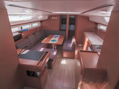 Salon of Saphira, a Jeanneau Sun Odyssey 509 sailboat at Gåshaga, Sweden
