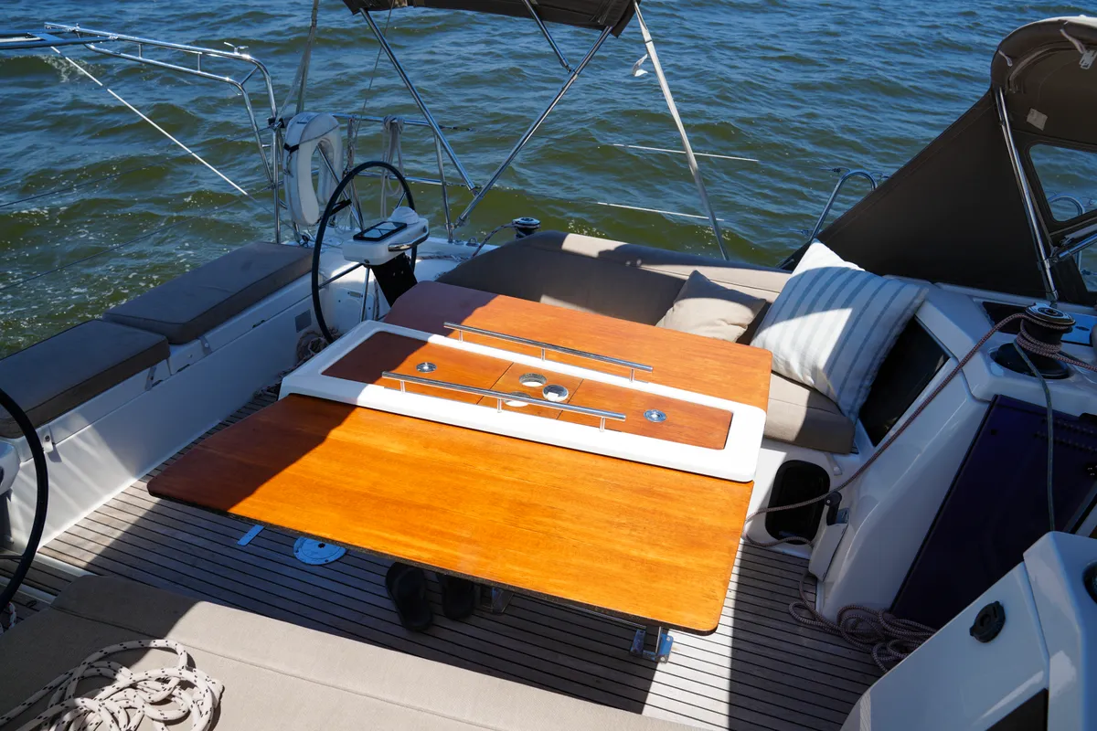 Slowdown, a Dufour 430 sailboat at Annapolis, United States