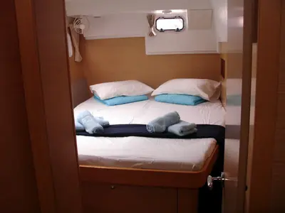 Cabin on Aurora, a Lagoon 400 catamaran at Athens, Greece