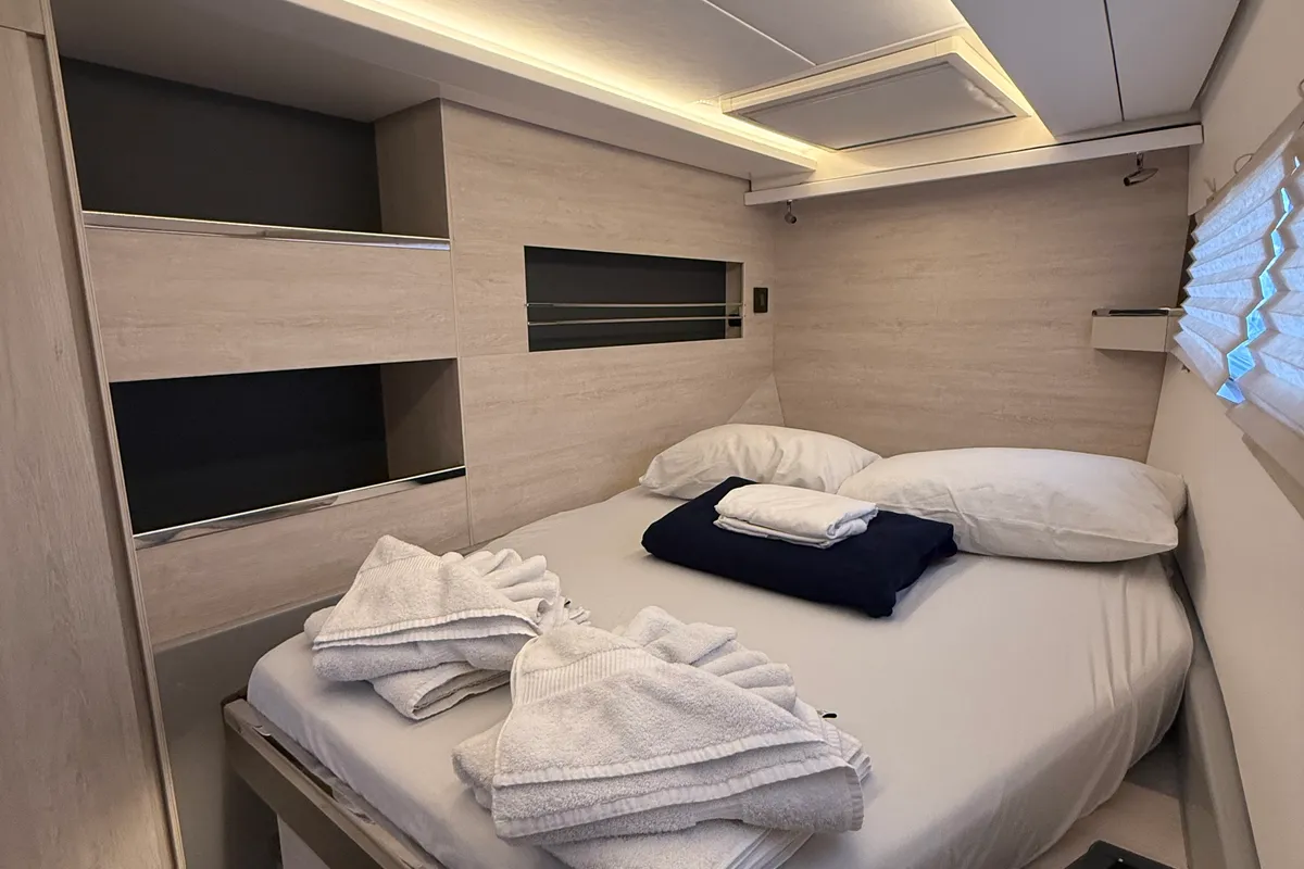 Cabin on Tropical Squeeze, a Leopard 45 catamaran at Road Town, British Virgin Islands