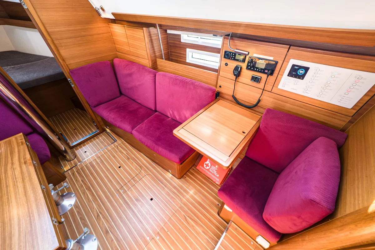 Salon of Tamikaya, a Elan Impression 40.1 sailboat at Punat, Croatia