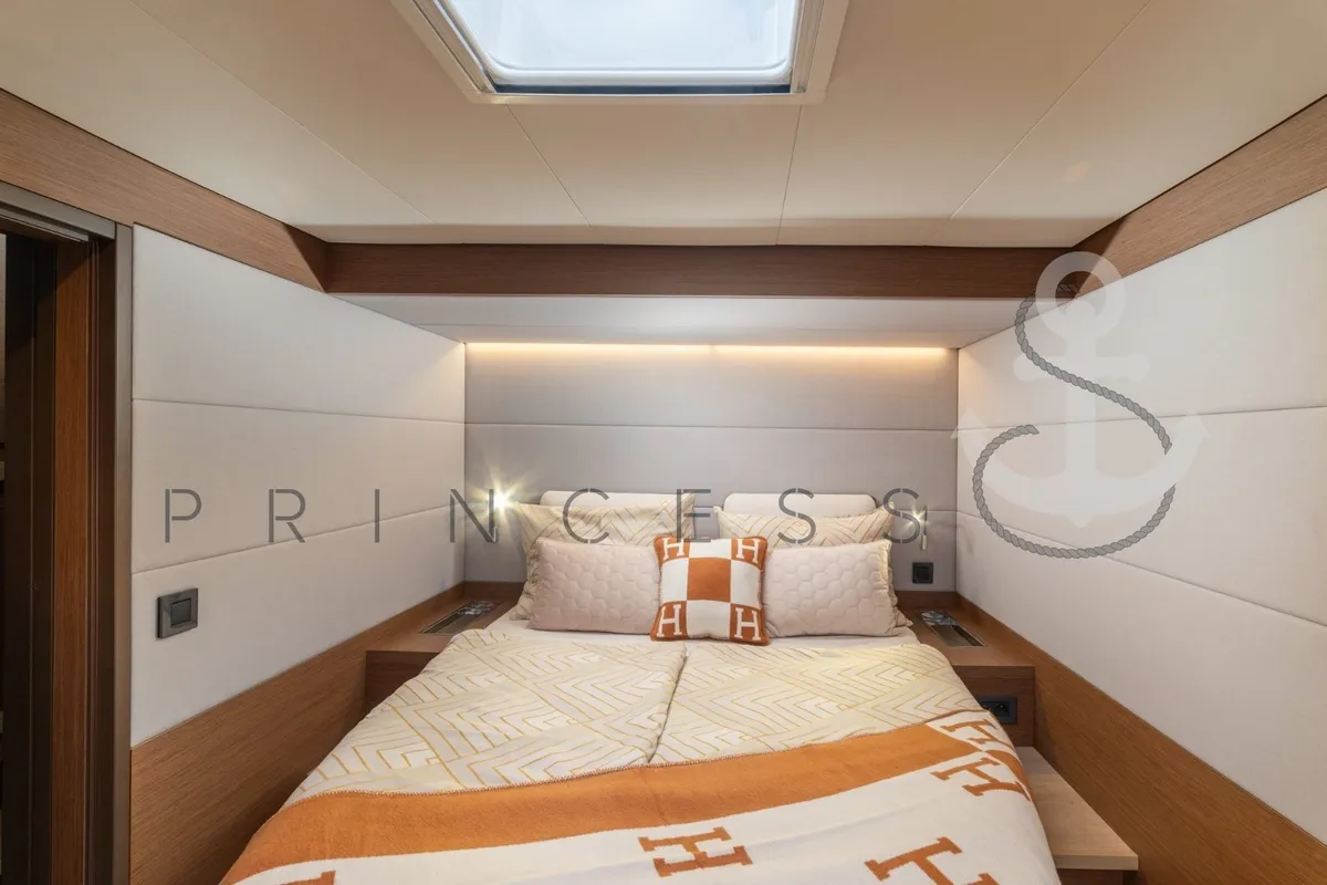 Cabin on Princess S, a Lagoon 55 catamaran at Grad Kaštela, Croatia