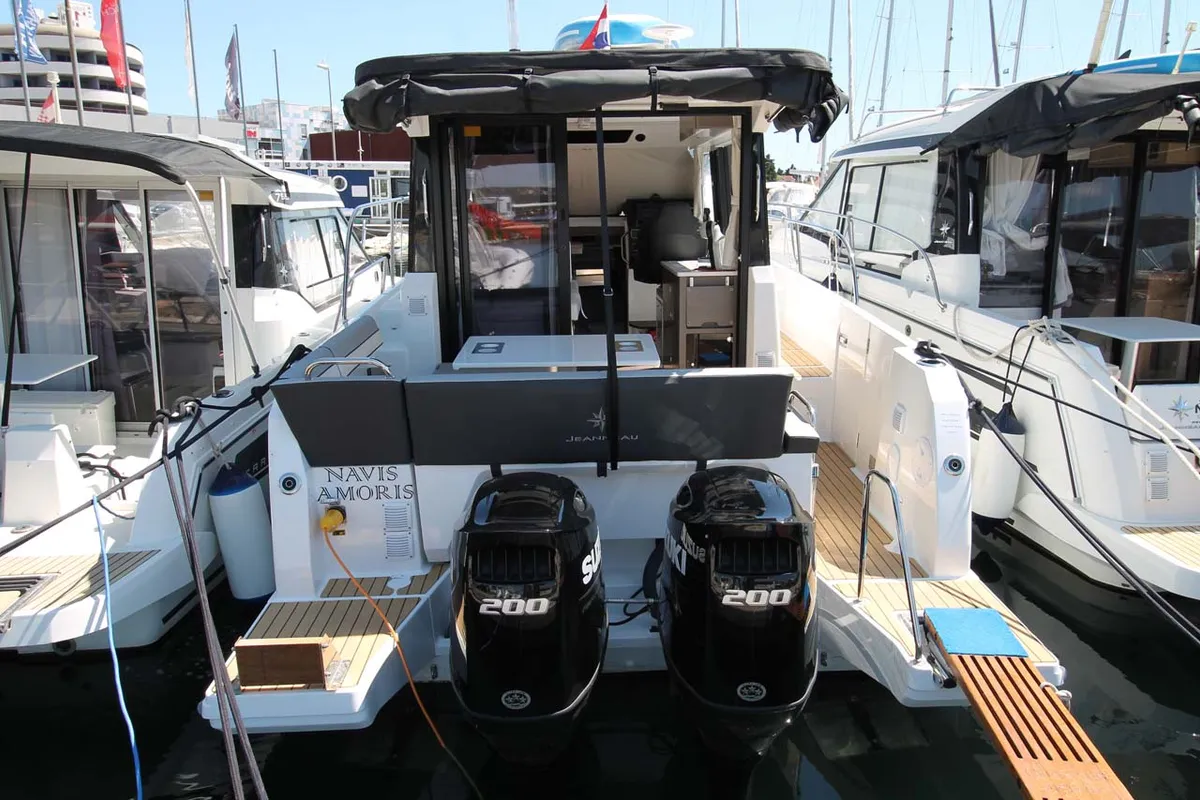 Exterior view of Navis Amoris, a Jeanneau Merry Fisher 895 Serie2 motorboat at Murter, Croatia