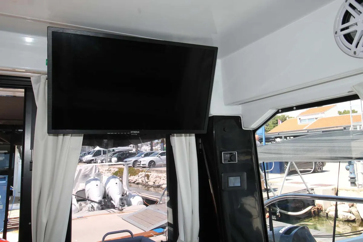 Salon of Navis Amoris, a Jeanneau Merry Fisher 895 Serie2 motorboat at Murter, Croatia