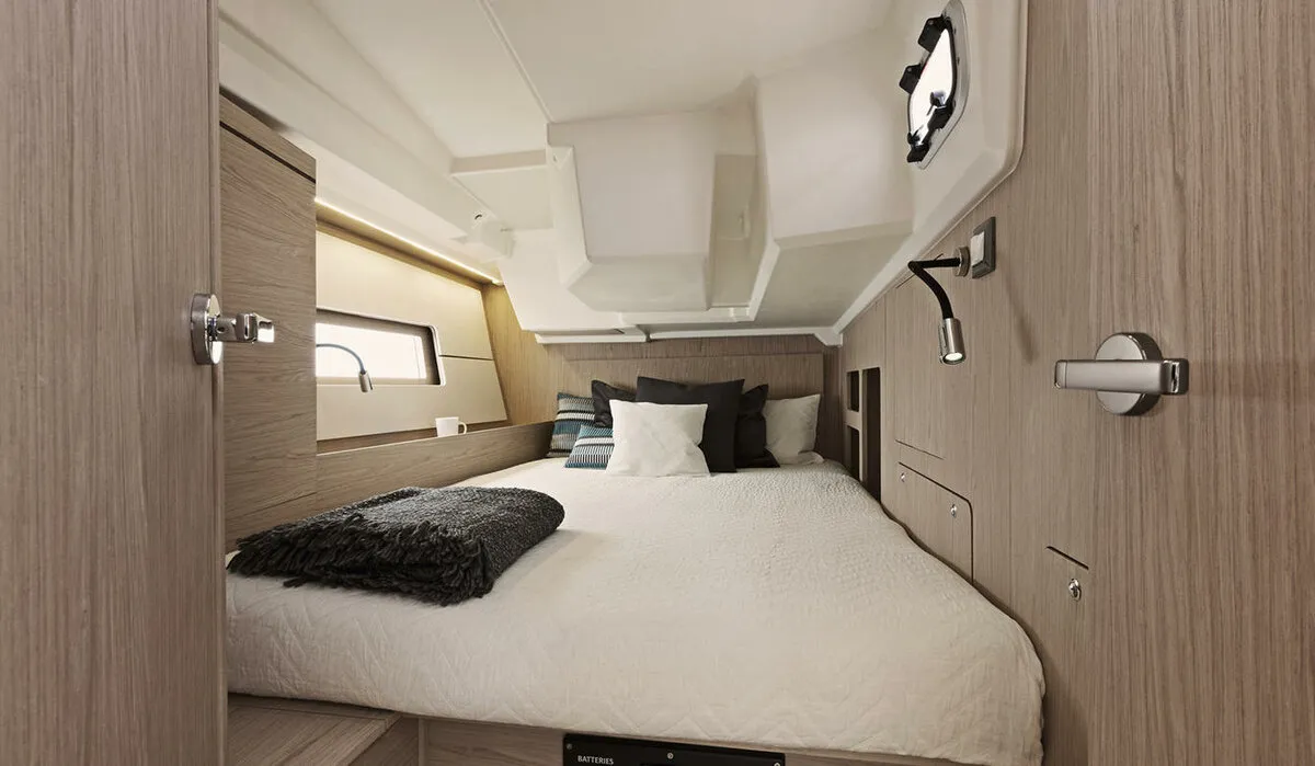 Cabin on Naima, a Beneteau Oceanis 46.1 First Line sailboat at Athens, Greece