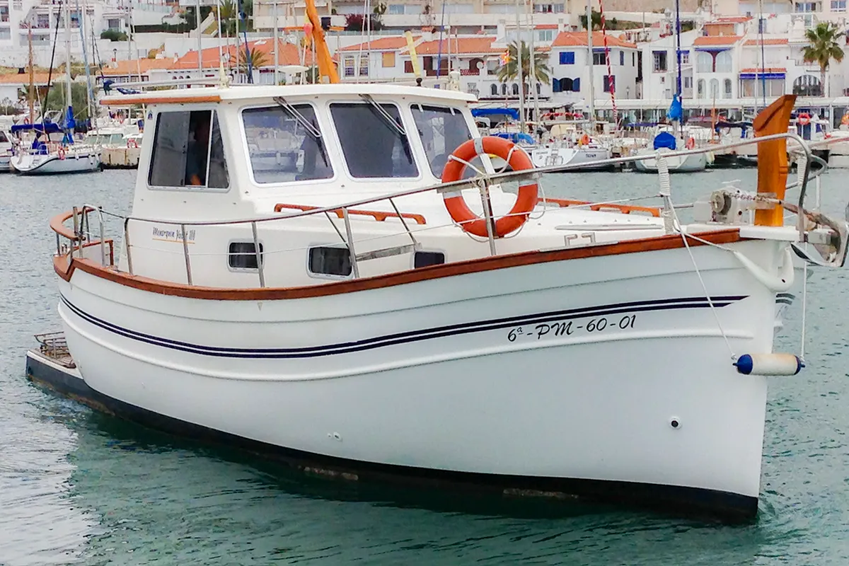 Exterior view of Mar De Coral, a Sasga Yachts Menorquin Yacht 100 motorboat at Sitges, Spain