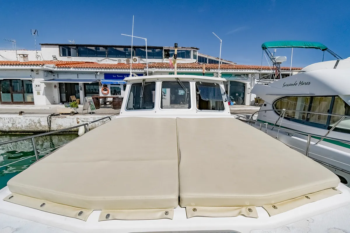 Deck of Mar De Coral, a Sasga Yachts Menorquin Yacht 100 motorboat at Sitges, Spain