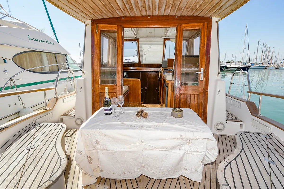 Deck of Mar De Coral, a Sasga Yachts Menorquin Yacht 100 motorboat at Sitges, Spain