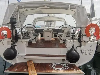 Cockpit of Living In Sea, a Beneteau Oceanis 51.1 sailboat at Kontokali, Greece
