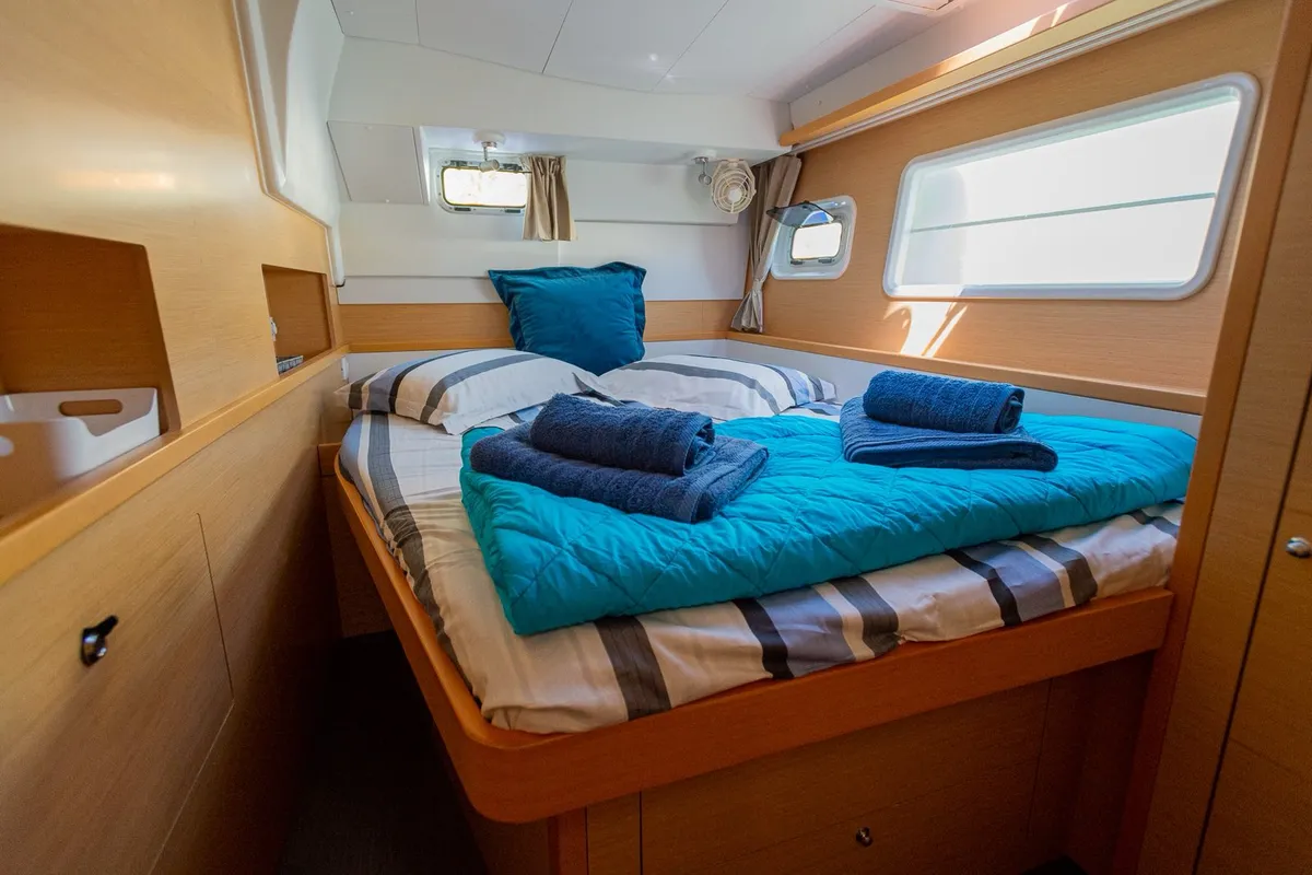 Cabin on Astro, a Lagoon 400 S2 catamaran at Volos, Greece