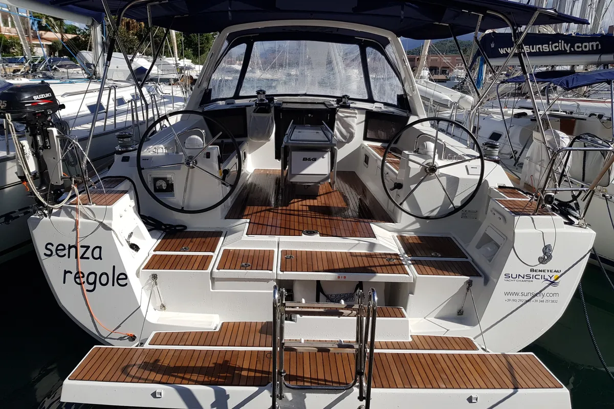 Cockpit of Senza Regole, a Beneteau Oceanis 45 sailboat at Tonnarella, Italy