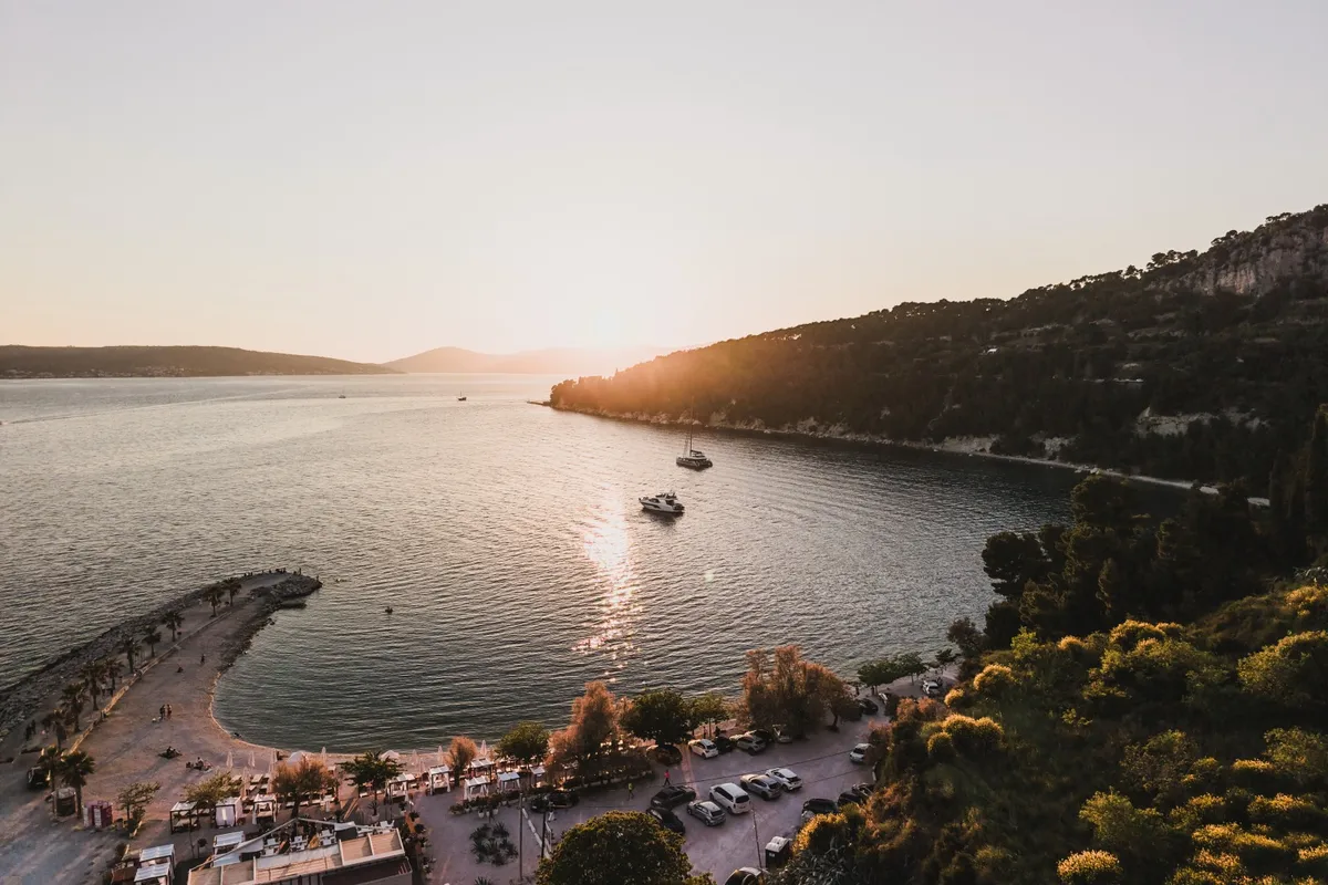 Shaft, a Jeanneau Prestige 590 Flybridge motor yacht at Podstrana - Miljevac, Croatia
