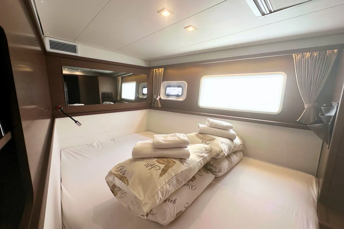 Cabin on Hanna 1, a Lagoon 450 S catamaran at Grad Kaštela, Croatia