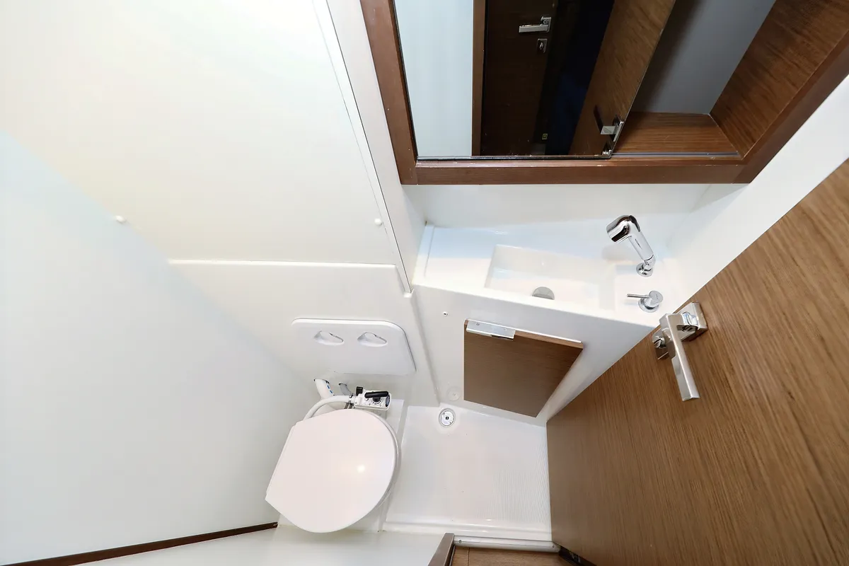 Head on Mars, a Lagoon 40 catamaran at Grad Vodice, Croatia