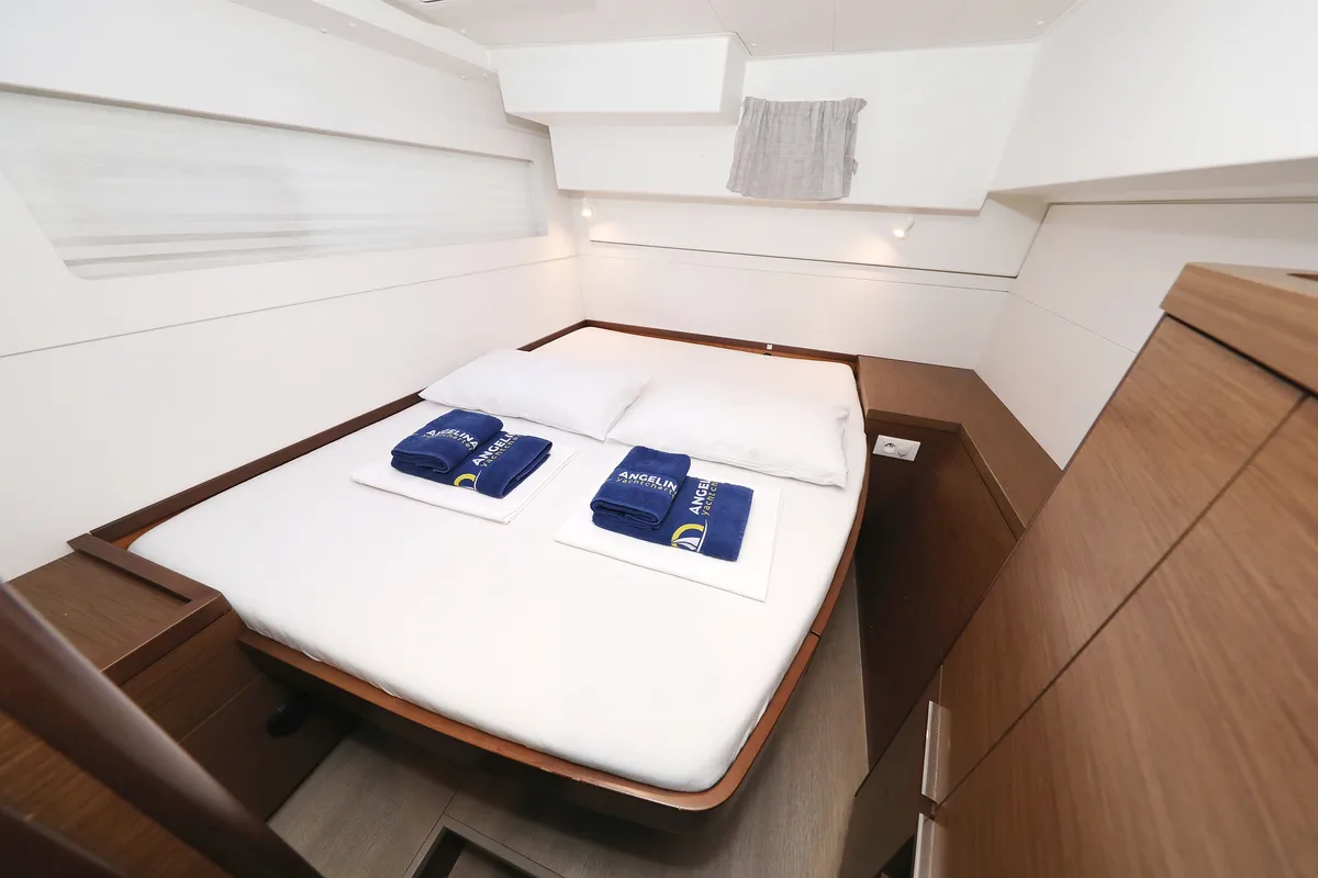 Cabin on Mars, a Lagoon 40 catamaran at Grad Vodice, Croatia
