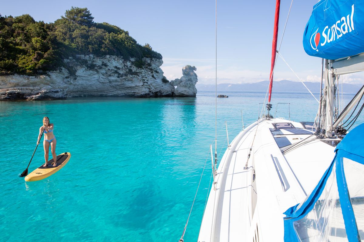 Exterior view of Sunsail 46.4 Premium, a Beneteau Oceanis 46.1 sailboat at Kontokali, Greece