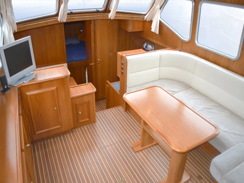 Salon of Drait 79, a De Drait Advantage 42 motorboat at Woudsend, Netherlands