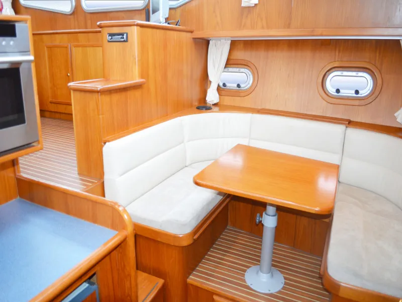 Salon of Drait 79, a De Drait Advantage 42 motorboat at Woudsend, Netherlands