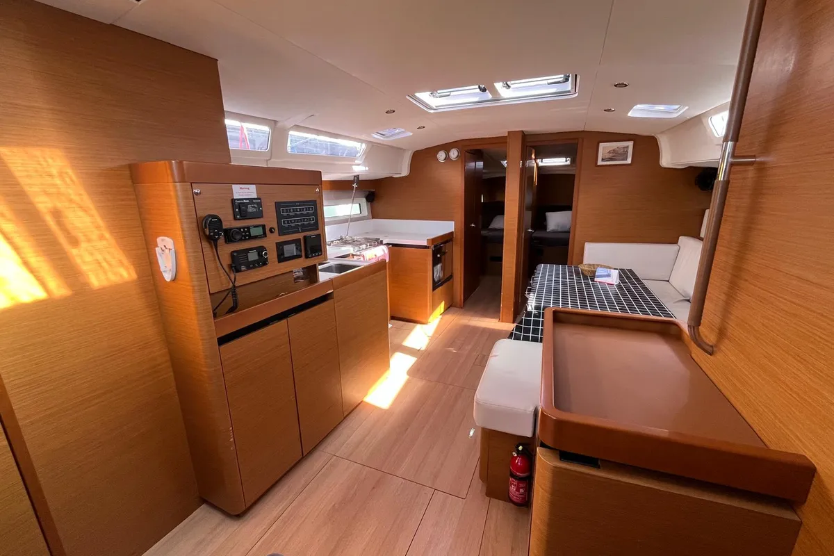 Salon of Agatha, a Jeanneau Sun Odyssey 490 sailboat at Cannigione, Italy