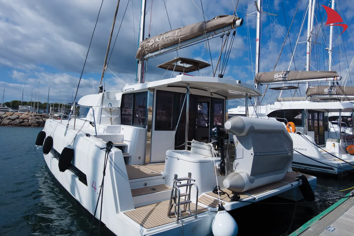 Exterior view of Jane, a Bali 4.1 catamaran at Hyères, France