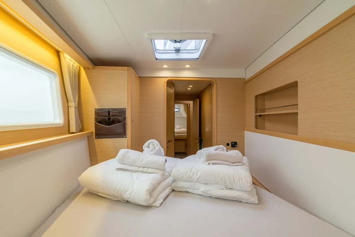 Cabin on Michelangelo, a Lagoon 450 S catamaran at Zadar, Croatia