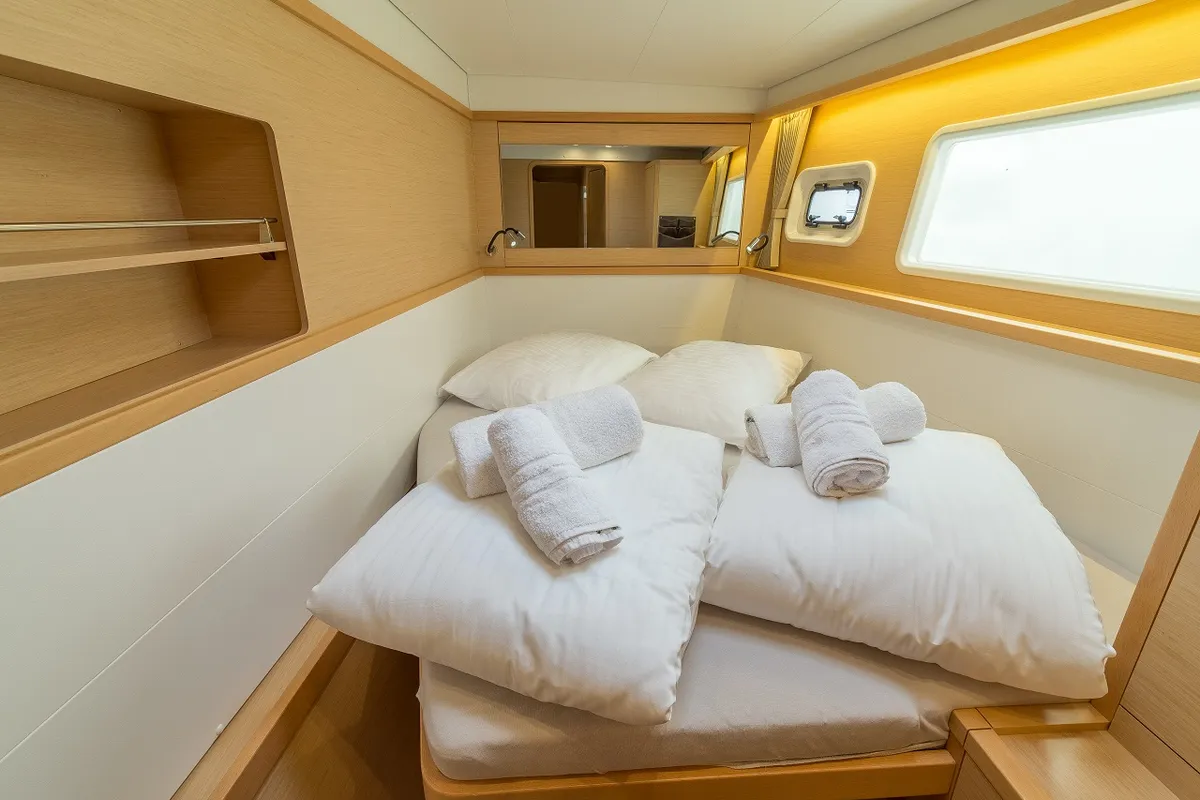 Cabin on Michelangelo, a Lagoon 450 S catamaran at Zadar, Croatia