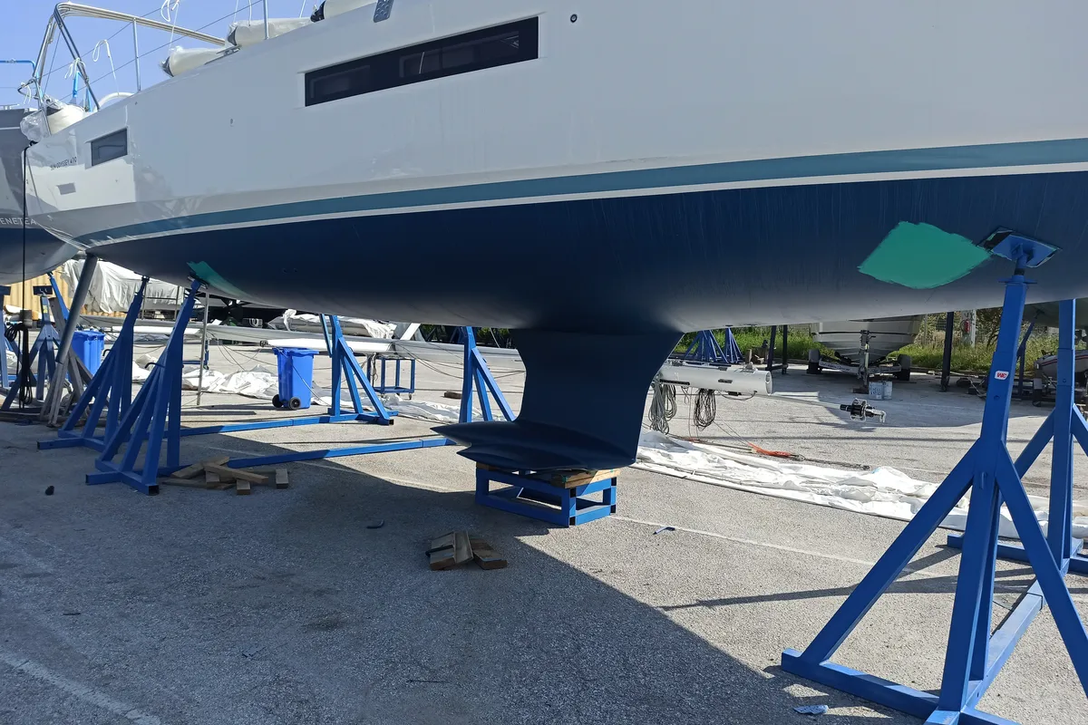 Exterior view of Evnia, a Jeanneau Sun Odyssey 410 sailboat at Volos, Greece