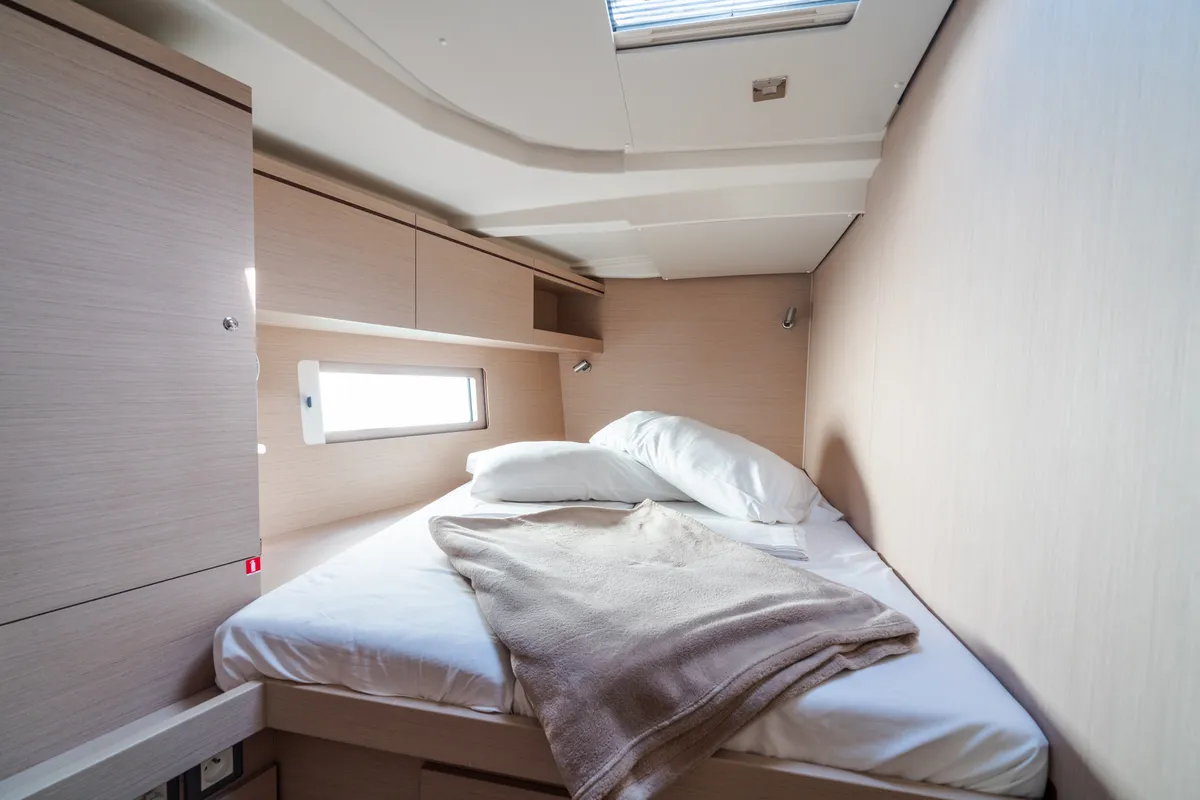 Cabin on Anfitrite, a Beneteau Oceanis 51.1 sailboat at Castellammare del Golfo, Italy