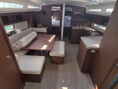 Salon of Stefano, a Beneteau Oceanis 40.1 sailboat at Parikia, Greece