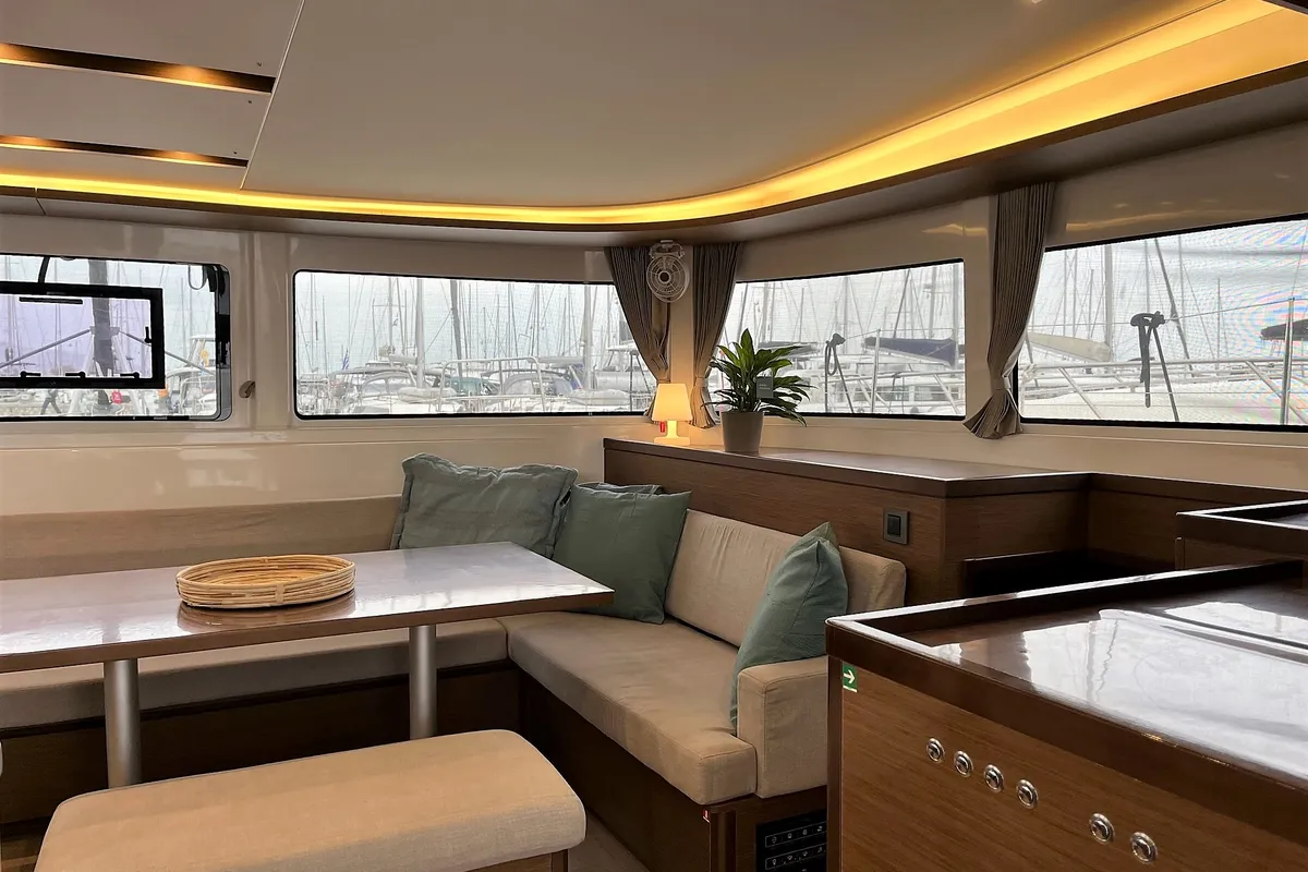 WHITE PEARL, a Lagoon 46 catamaran at Athens, Greece