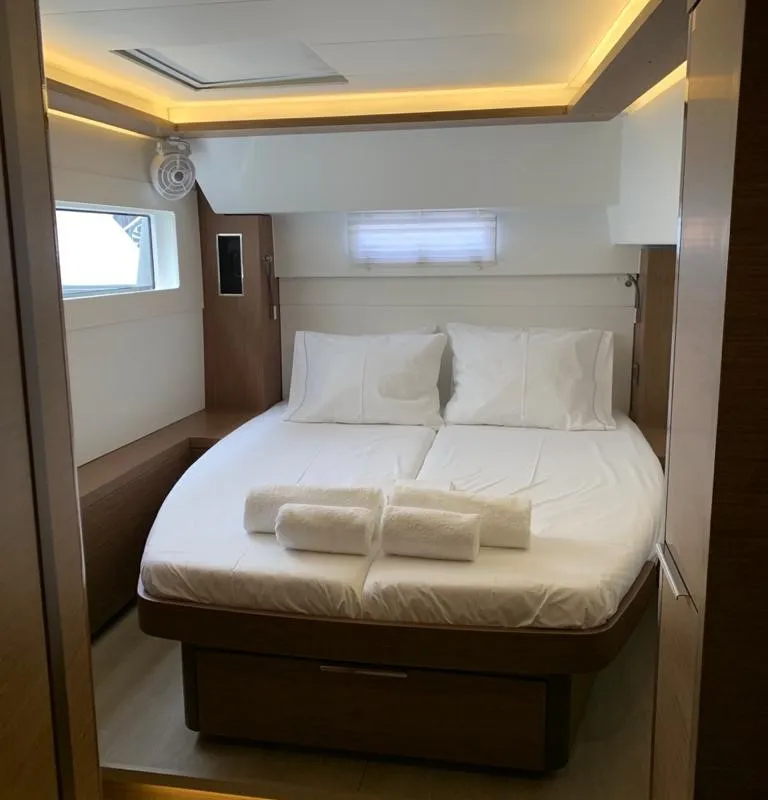 WHITE PEARL, a Lagoon 46 catamaran at Athens, Greece