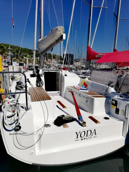 Exterior view of YODA, a Beneteau Oceanis 30.1 sailboat at Općina Medulin, Croatia