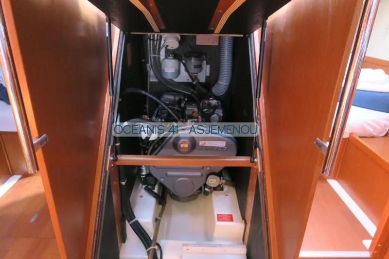 Asjemenou, a Beneteau Oceanis 41 sailboat at Kontokali, Greece