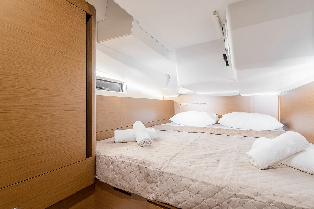 Cabin on Jason, a Jeanneau Sun Odyssey 490 sailboat at Athens, Greece
