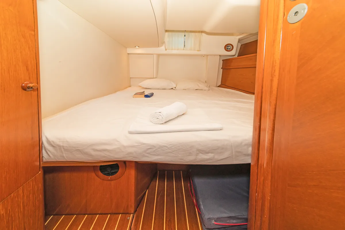 Cabin on Veni, a Jeanneau Sun Odyssey 54DS sailboat at Athens, Greece