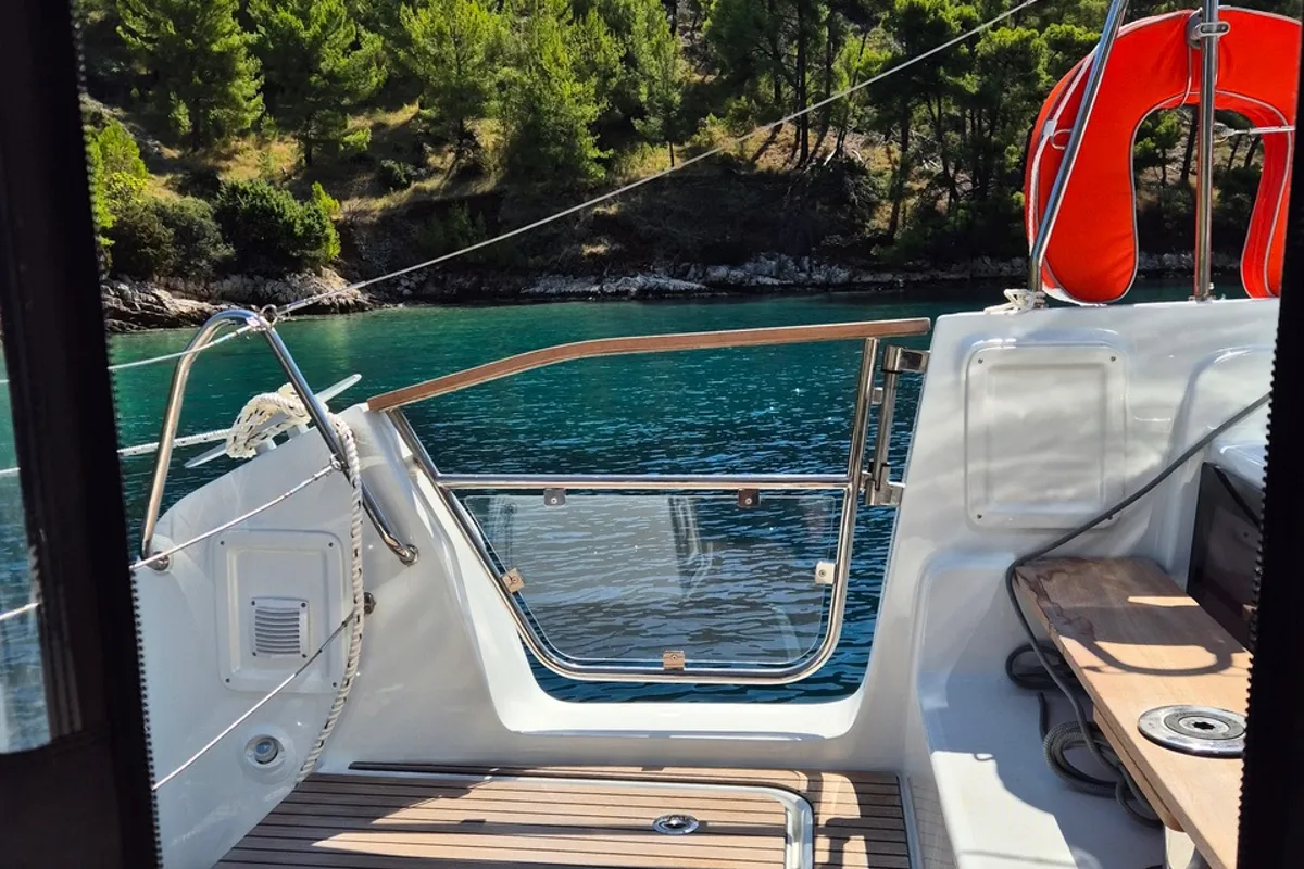 Stela, a Lagoon 43 catamaran at Seget Donji, Croatia