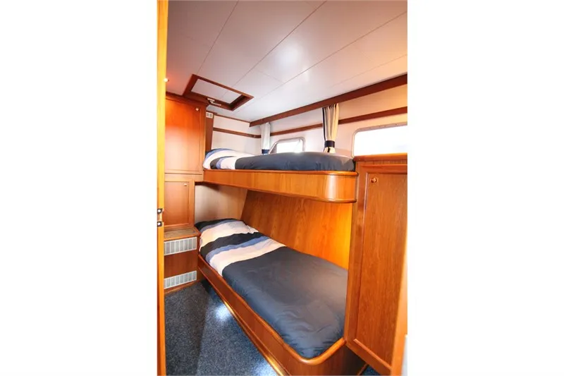 Cabin on Victoria, a De Drait Kotterjacht 12.2 GL motorboat at Woudsend, Netherlands