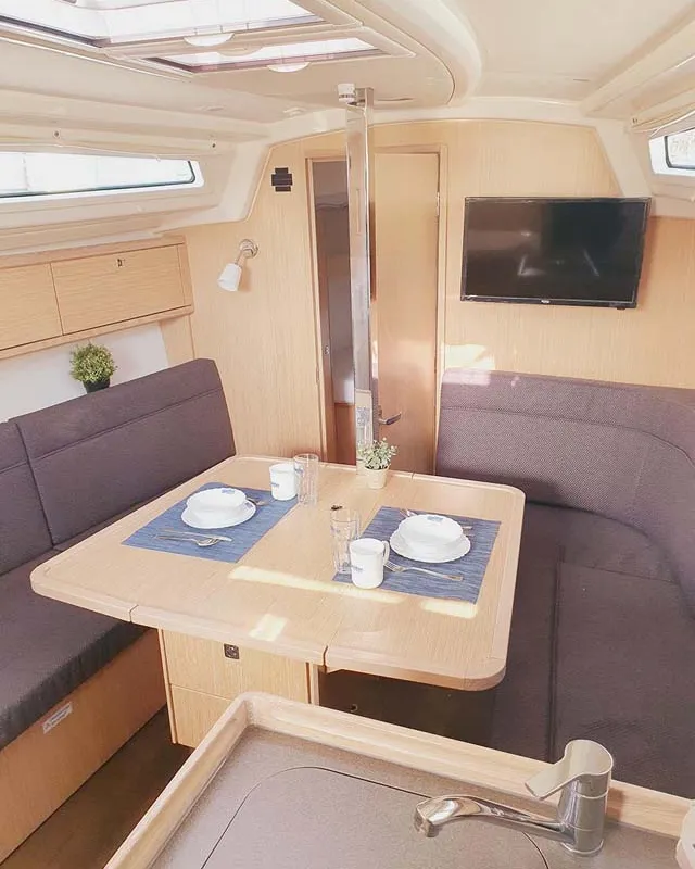 Salon of Pace, a Bavaria Cruiser 34 sailboat at Grad Pula, Croatia