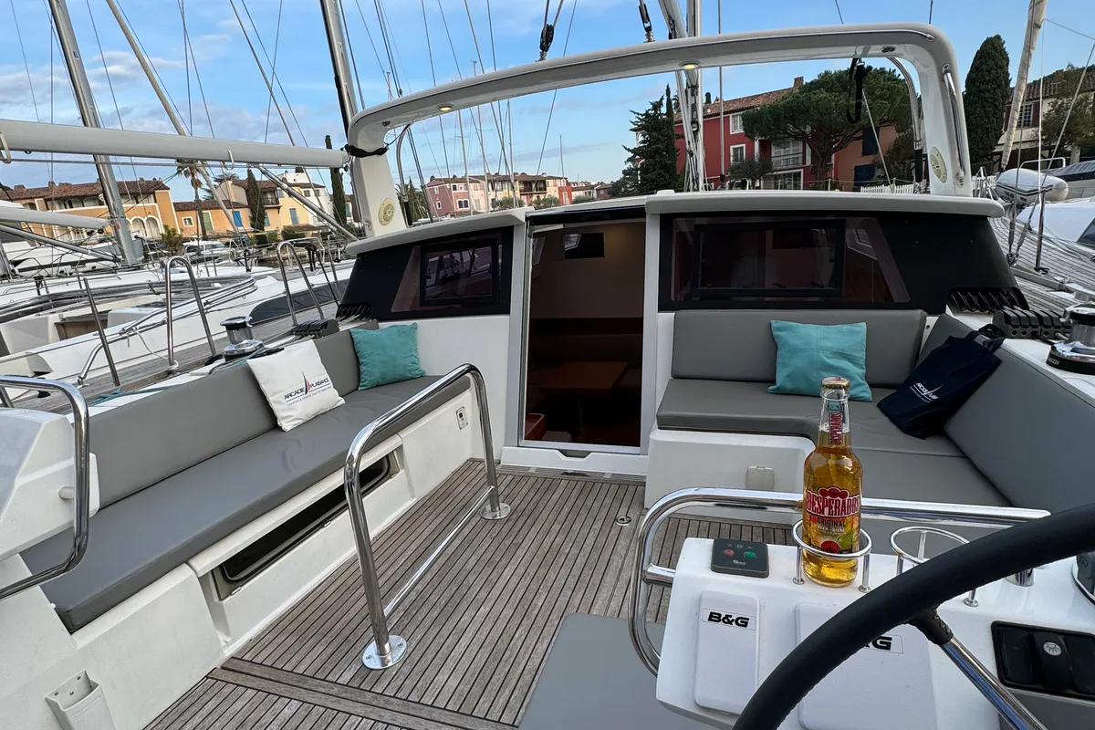 Cockpit of Hadi Hadi, a Beneteau Sense 50 sailboat at Grimaud, France