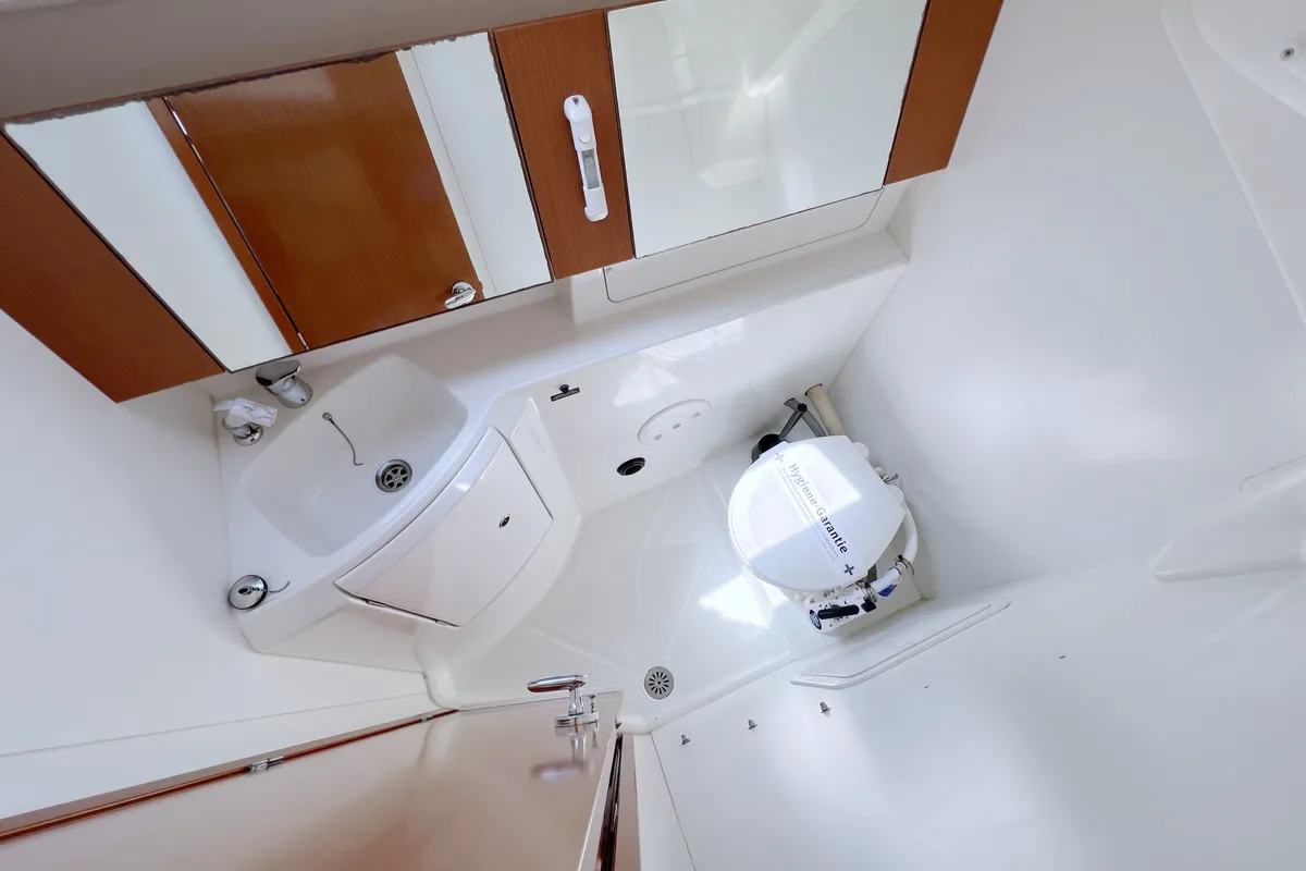 Head on Sterntaler, a Beneteau Oceanis 31 sailboat at Flensburg, Germany