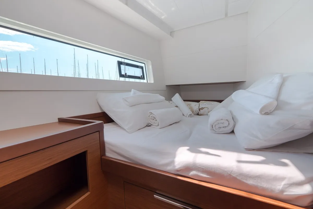 Cabin on Blue Eyes, a Lagoon 40 catamaran at Split, Croatia