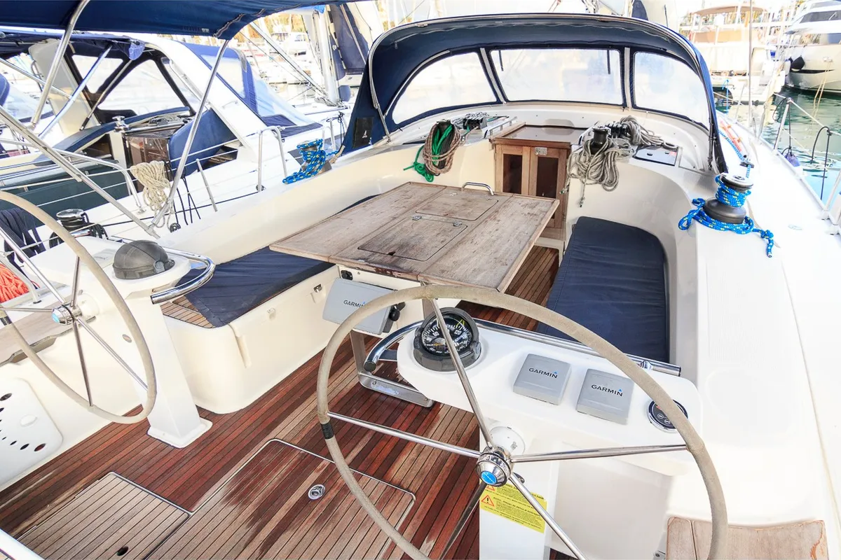 Salon of Akilina, a Bavaria Cruiser 45 sailboat at Santa Cruz de Tenerife, Spain