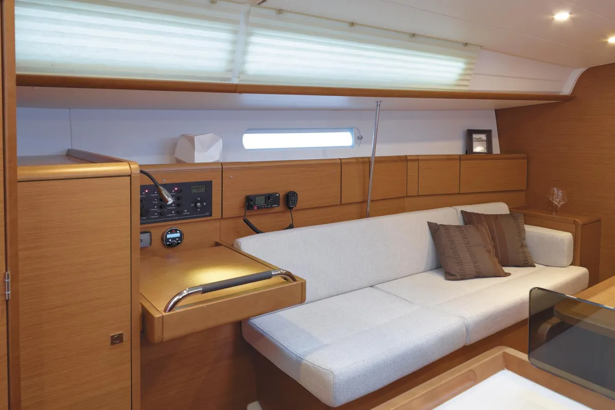 Salon of Glazdo, a Jeanneau Sun Odyssey 379 sailboat at Kerners, France