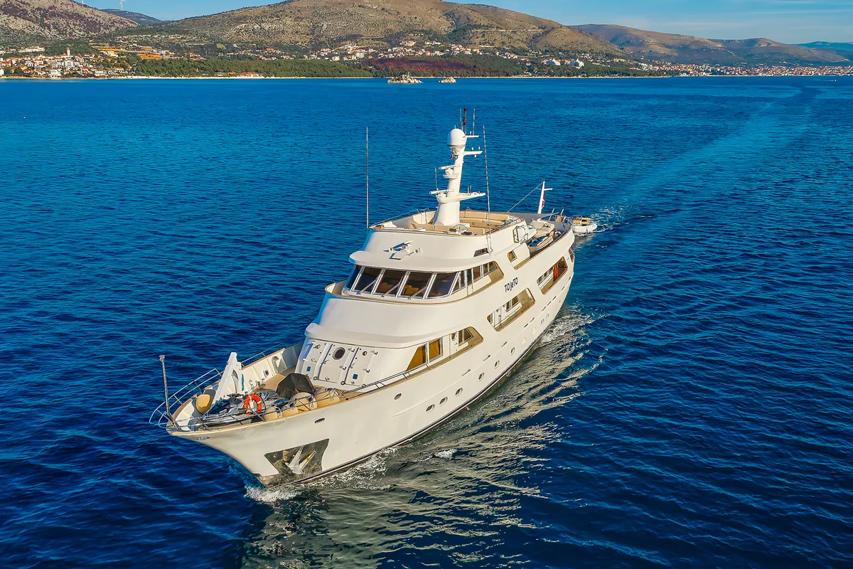 Exterior view of To je to, a Benetti Classic 115 motor yacht at Grad Trogir, Croatia