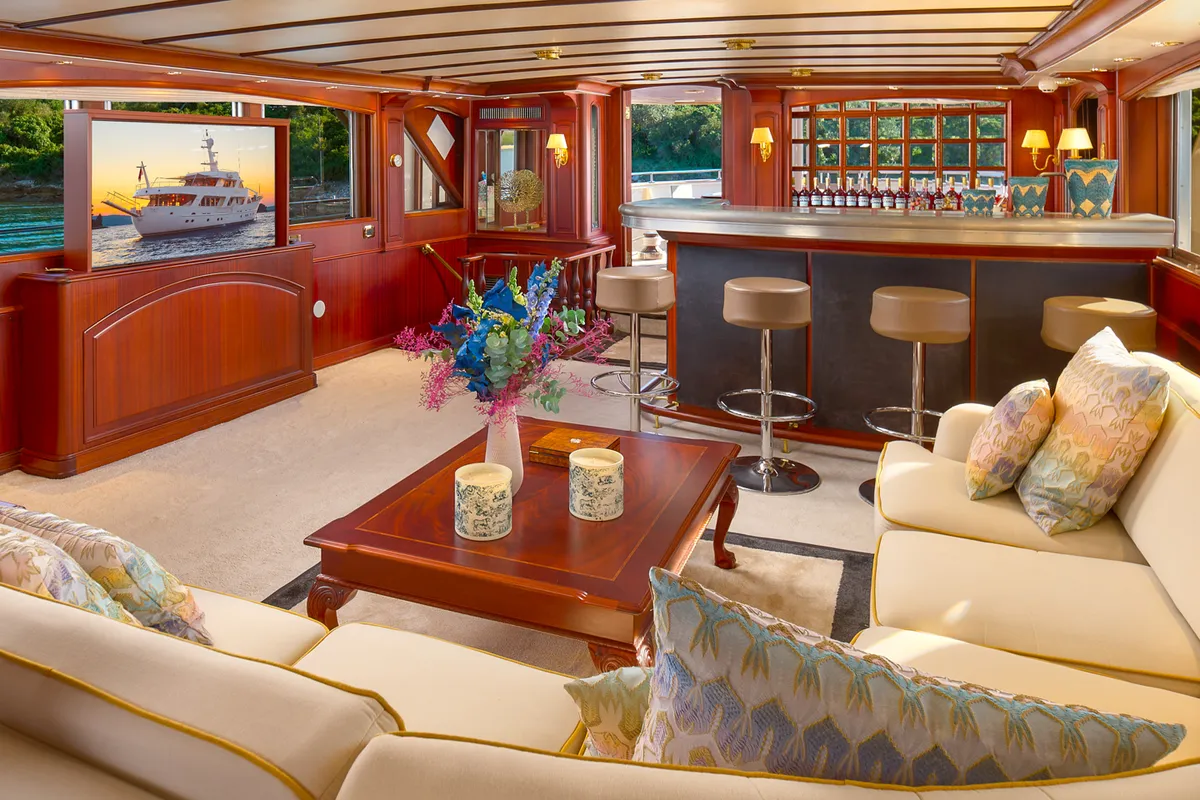 Salon of To je to, a Benetti Classic 115 motor yacht at Grad Trogir, Croatia