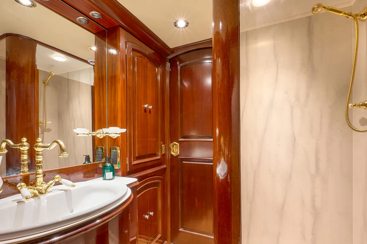 Head on To je to, a Benetti Classic 115 motor yacht at Grad Trogir, Croatia